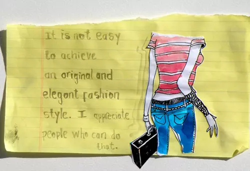 It is not easy to achieve an original and elegant fashion style. I appreciate people who can do that.